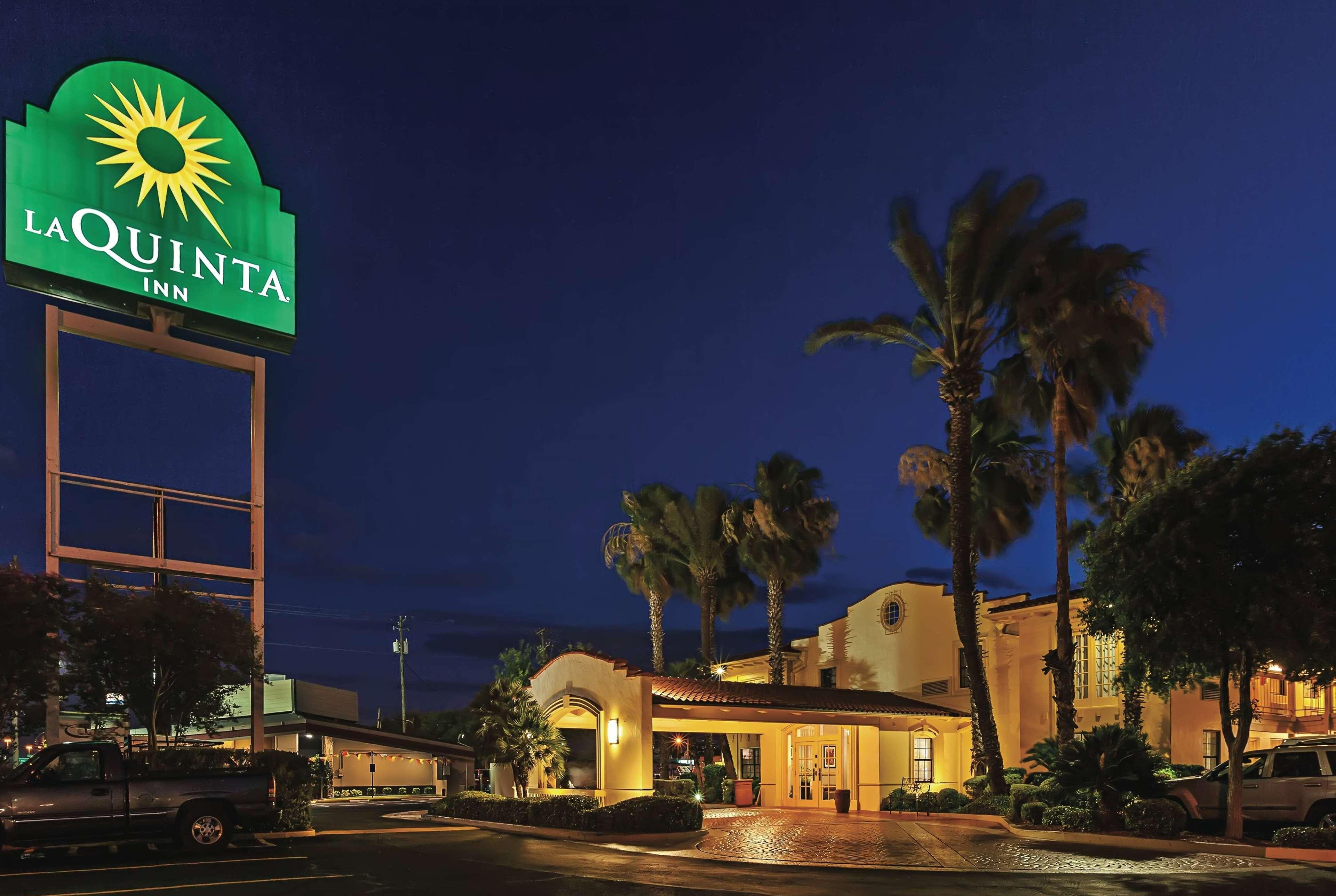 La Quinta Inn By Wyndham Laredo I-35 Exterior foto