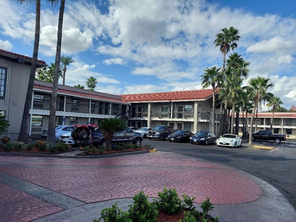 La Quinta Inn By Wyndham Laredo I-35 Exterior foto